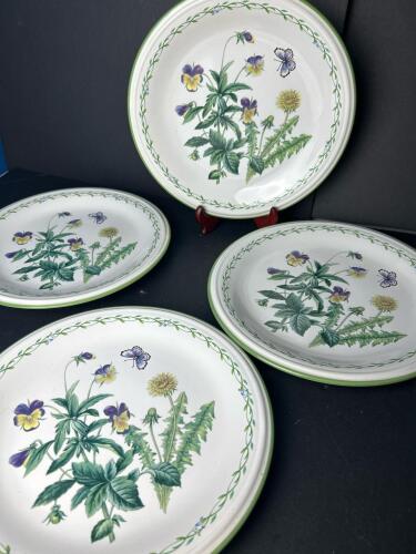 Four Studio Nova Garden Bloom Stoneware Plates