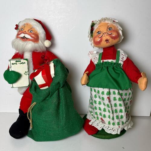 Annalee Santa and Mrs. Claus Mobilitee Dolls