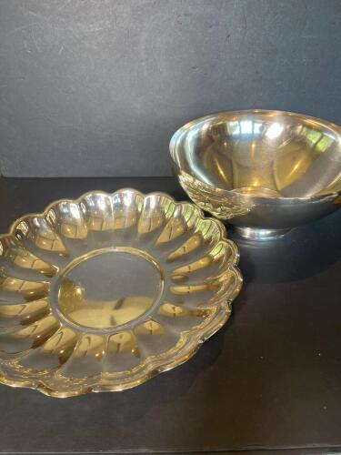 Pair of Silverplated Bowls from Reed & Barton and 1847 Rogers Brothers