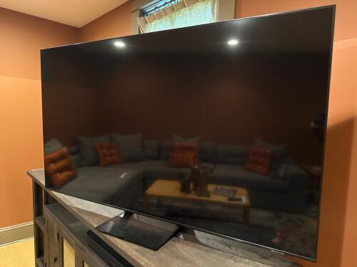 Samsung QN65Q70AAFXZA QLED 4K Smart TV