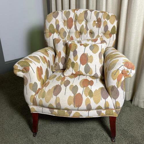 Armchair With Leaf Pattern & Two Matching Pillows