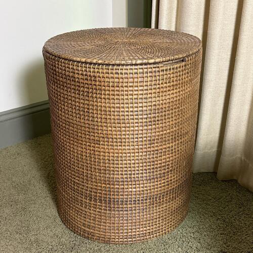Rustic Round Lidded Wicker Hamper (1 of 2)
