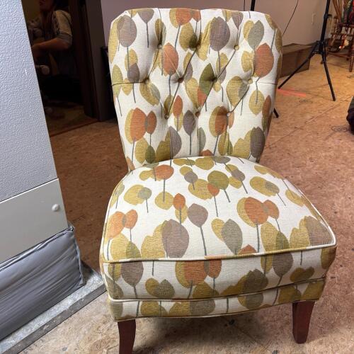 Upholstered Slipper Chair in Retro-Style Leaf Pattern