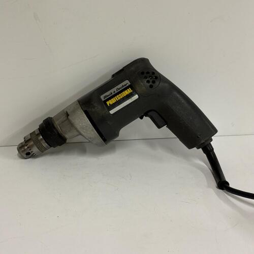 Black and Decker Professional 3/8" VSR Corded Drill