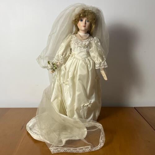 Victorian-Style Porcelain Bride Doll with Veil and Dress