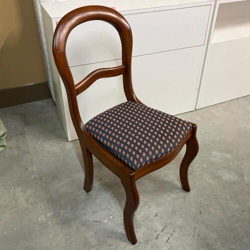 Balloon Back Side Chair in Victorian Style With Upholstered Seat
