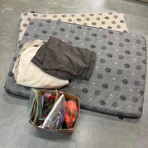 Doctors Foster & Smith Dog Beds And Assorted Dog Accessories