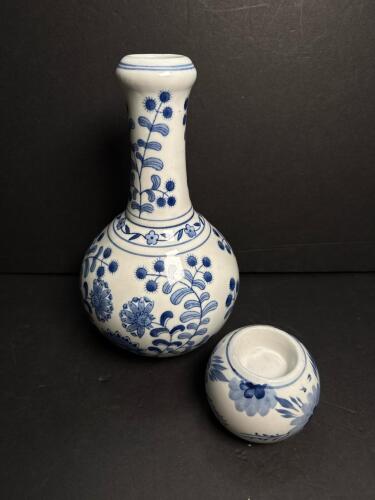 China Blue Fine Porcelain Vase and Matching Bowl Oriental-Style