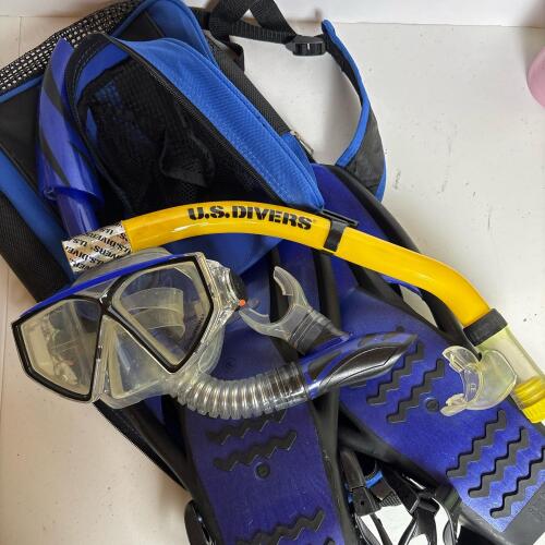 U.S. Divers Snorkeling Set with Fins, Mask, Snorkels, and Bag