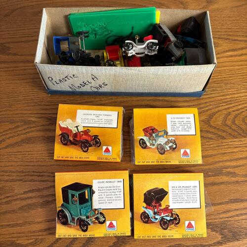 Vintage Citgo Plastic Model Cars, Miniature Vehicles and Stencils