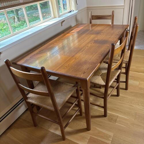 Athol Table Mfg Wooden Shaker-Style Dining Table and Chairs