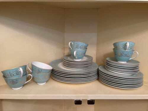 Royal Doulton De Lamerie Fine Bone China Dinnerware