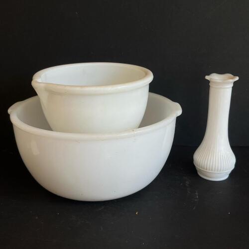 Milk Glass Assortment: Glassbake Mixing Bowls and Fluted Milk Glass Vase