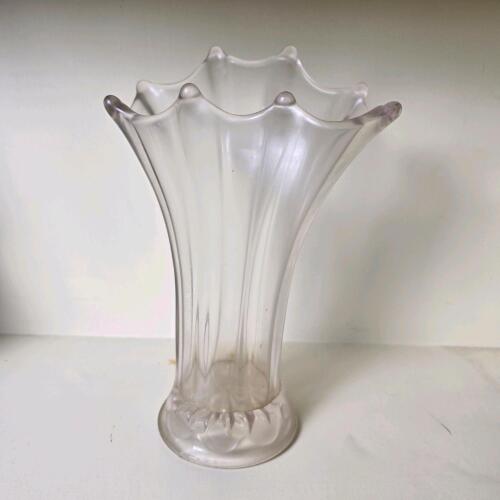 Frosted Glass Vase With Scalloped Rim