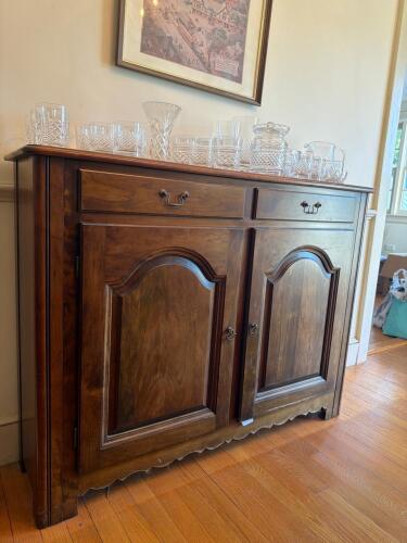Adams County Collection Cherry Sideboard Buffet