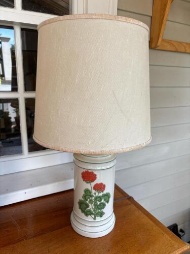 Ceramic Table Lamp With Geranium Motif