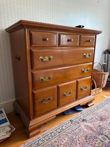 Conant Ball Roger Conant Group Rock Maple Chest of Drawers