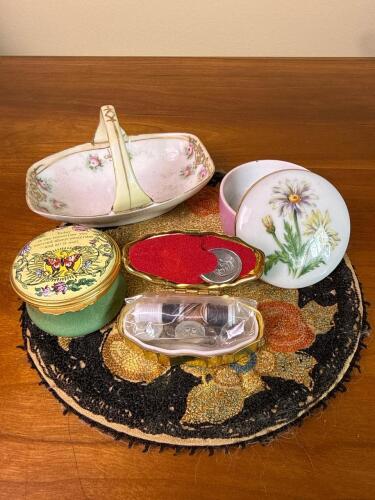 Tiny Trinket Boxes