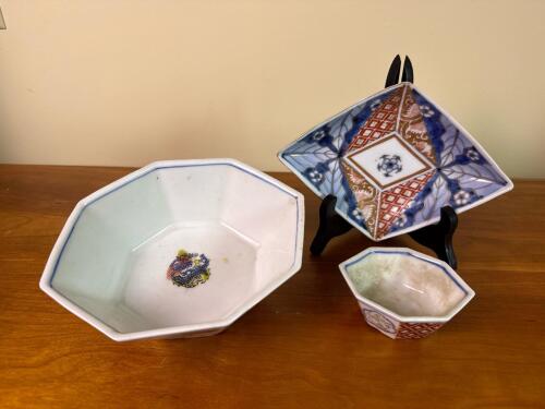 Japanese Imari-Style Porcelain Bowls and Dish