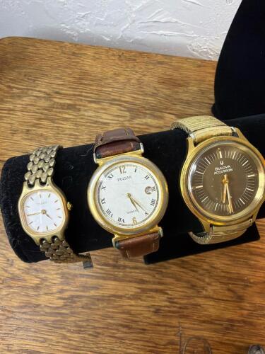 Gold Tone Mens Bulova, Pulsar, and Womans Tissot