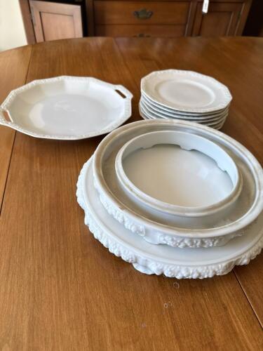Rosenthal Maria White Porcelain Dinnerware Assortment with Centerpiece Set