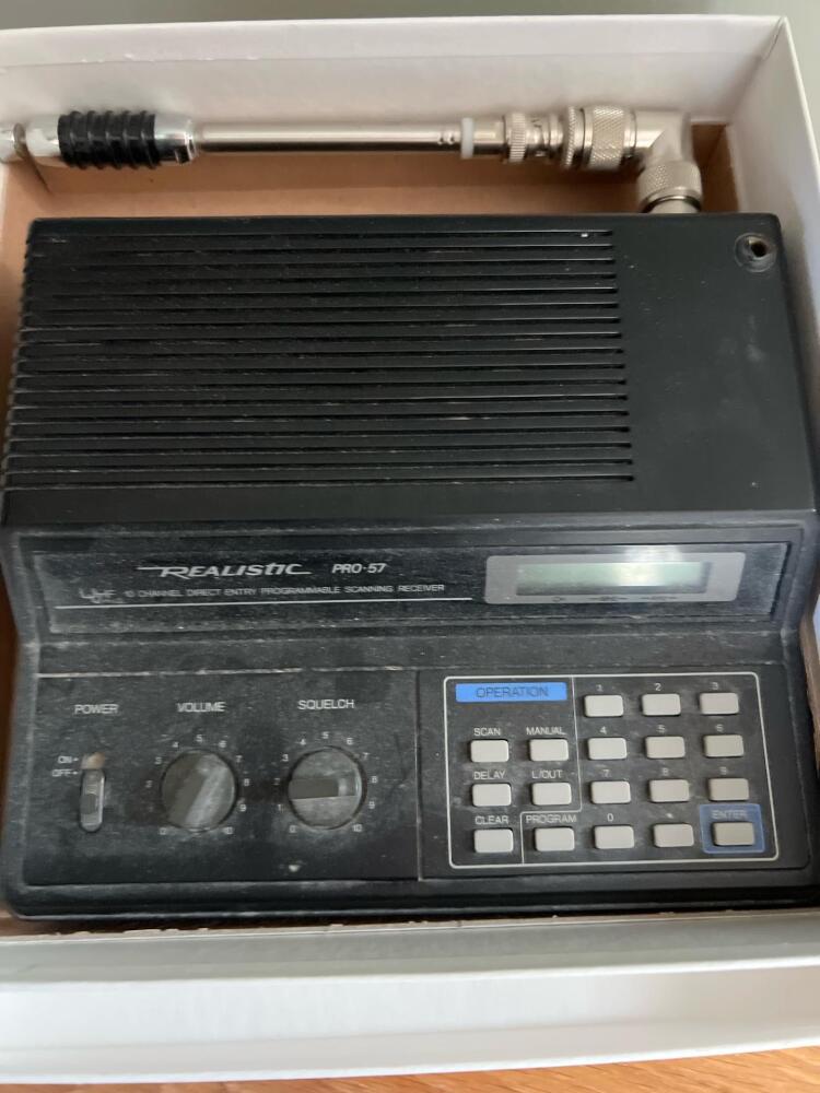 Realistic PRO-57 Programmable Scanner | FULL HOUSE Auction in Hampton ...