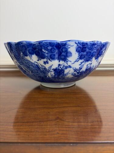 Blue and White Scalloped Porcelain Bowl in Asian-Style