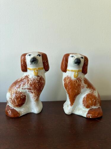 Pair of Staffordshire-Style Spaniel Dog Figurines