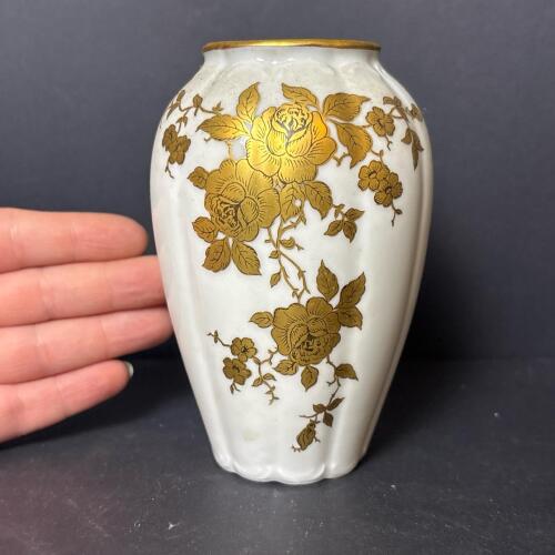 Paramount Classics Coronation Collection Ceramic Vase