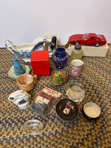 Tiny Trinkets and Treasures