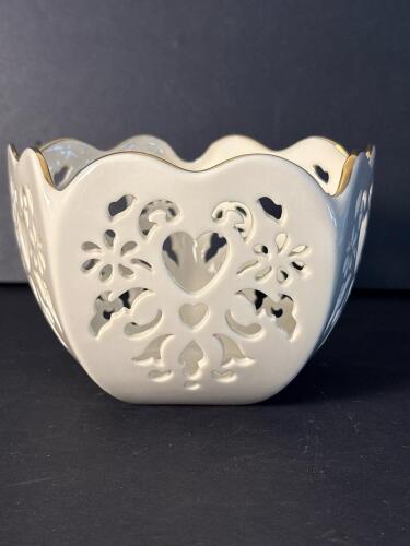 Lenox Porcelain Bowl With Heart Cutouts and Gilt Rim