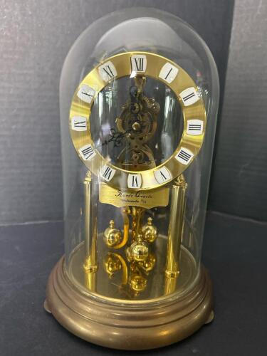 Small Kundo-Quartz Anniversary Mantel Clock