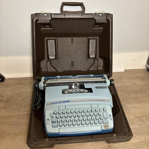 Smith-Corona Coronet Super 12 Electric Typewriter with Case