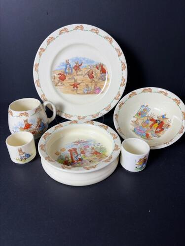 Royal Doulton Bunnykins Nursery Ware Ceramic Set