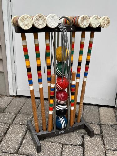 Forster Croquet Set with Wooden Mallets and Balls