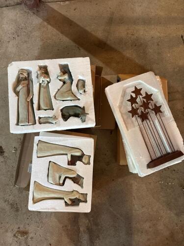 Hand-Carved Willow Tree Nativity Figurines with Star Display