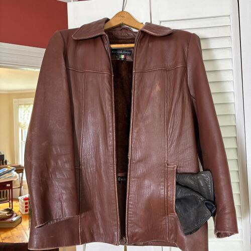 Knoles & Carter Brown Leather Jacket with Black Gloves