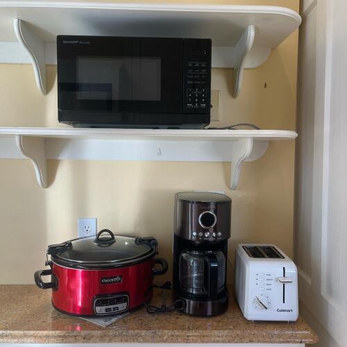 Sharp Carousel Microwave and Kitchen Appliances