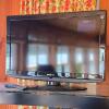 Insignia 32" LCD TV with Remote - 6