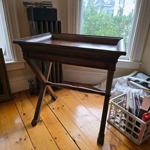 Traditional-Style Wooden Butler's Tray Table