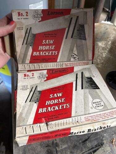 Larson Saw Horse Brackets, Set of Two
