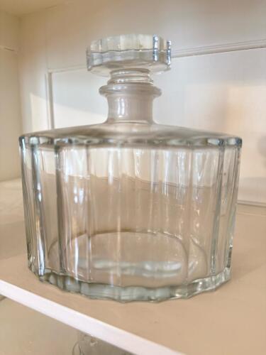 Clear Glass Decanter with Stopper