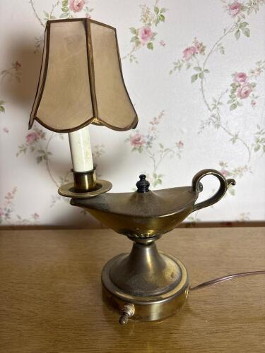 Vintage Aladdin-Style Brass Table Lamp with Shade