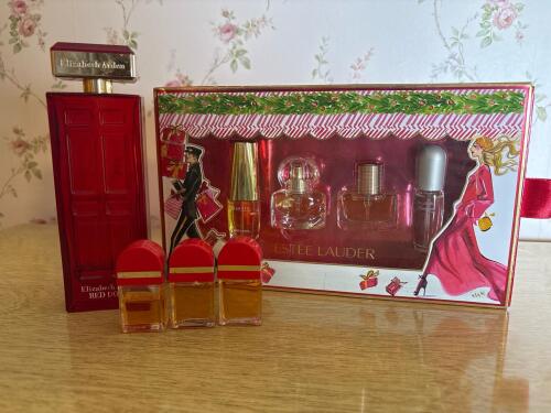 Elizabeth Arden Red Door Perfume and Est&eacute;e Lauder Fragrance Set