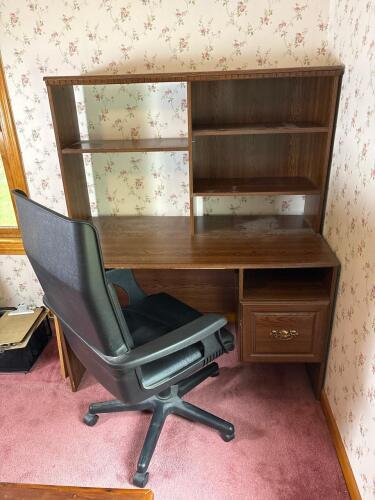 Office Desk with Hutch and Swivel Office Chair