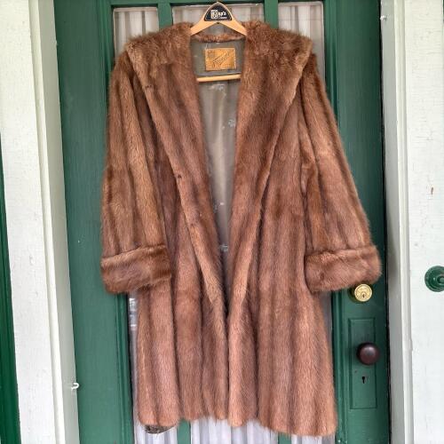 Vintage Weiner's Fur Coat With Cuffed Sleeves