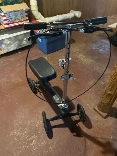 BodyMed Knee Walker Scooter