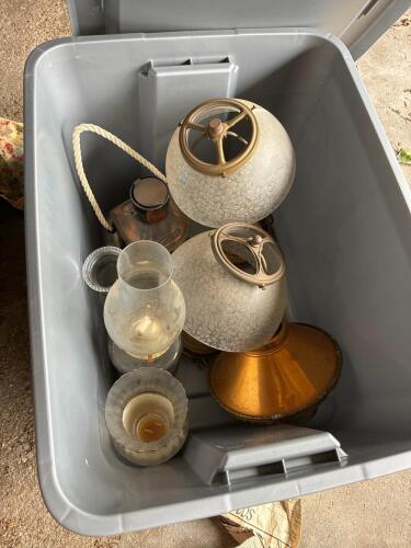 Vintage Light Fixtures and Lamp Lot