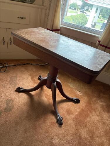 Elite Furniture Co. Mahogany Game Table