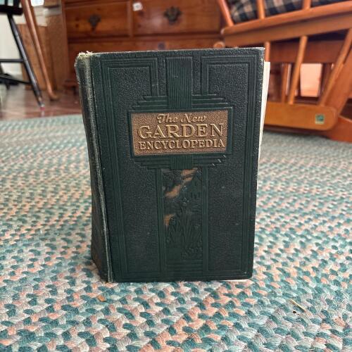 1950 The New Garden Encyclopedia by E. L. D. Seymour